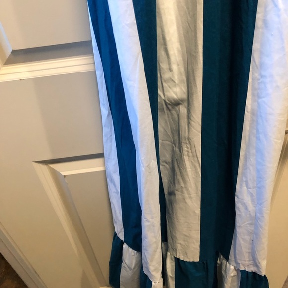 New York and Co Dress - Picture 6 of 7